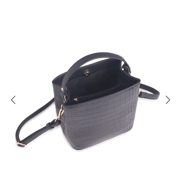AOTA Elena Bucket Bag NWT Black Croc Embossed Vegan Leather - Picture 3 of 4